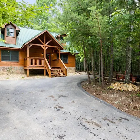Awesome Adventures Is A Luxury Dog-Friendly Cabin In The Smokies Perfect For You And Your Family!